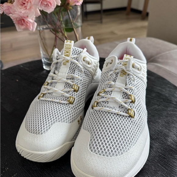 Under Armour Shoes - Under Armour White Women's NWOT Sneakers